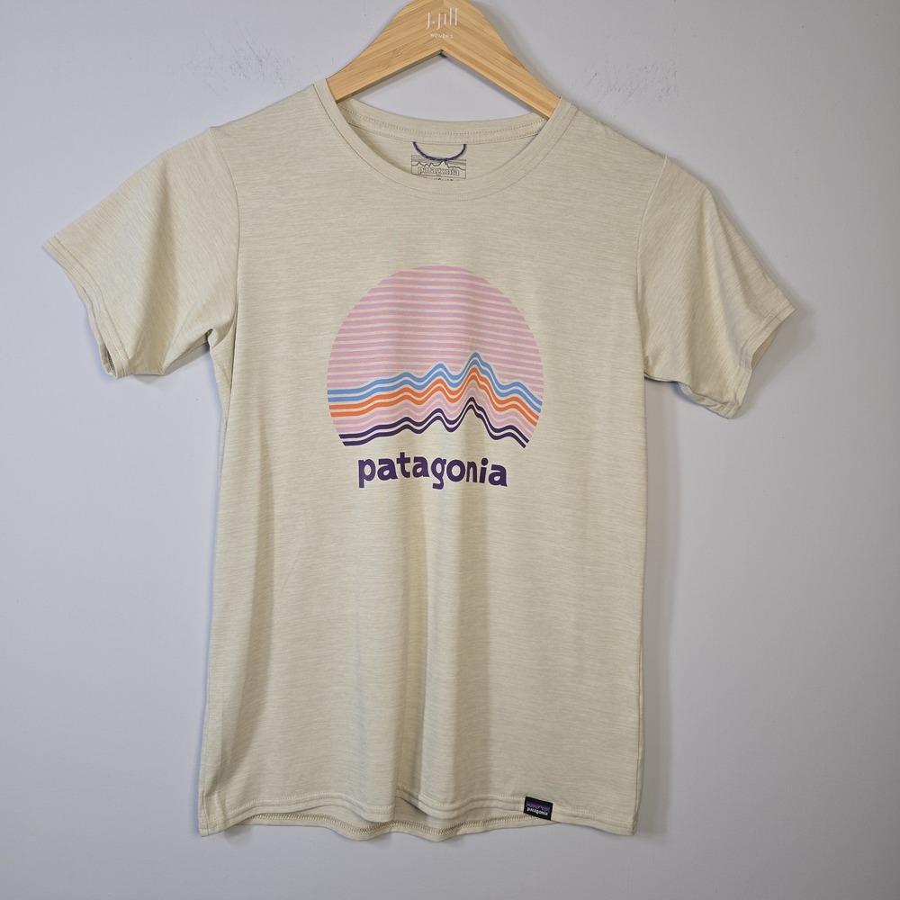 Patagonia Womens Capilene Cool Daily Graphic Tee Size XS Short Sleeve Stretch